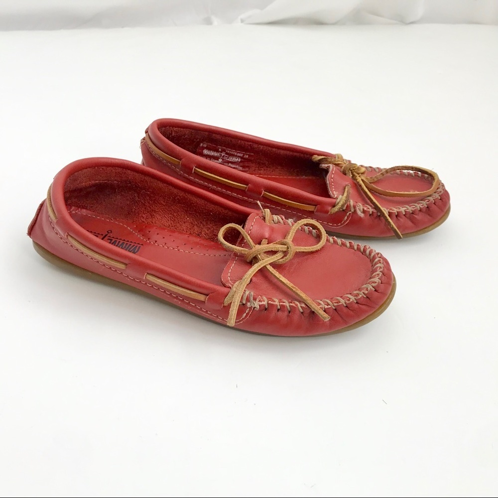 Minnetonka Red Leather Moccasins/boat shoes Size 5